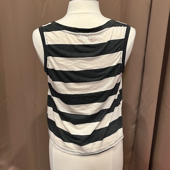 NWOT striped blouse - Picture 3 of 4